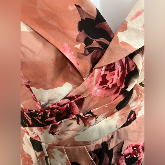 Pink Floral Off the Shoulder Maxi Dress - Picture 6 of 12